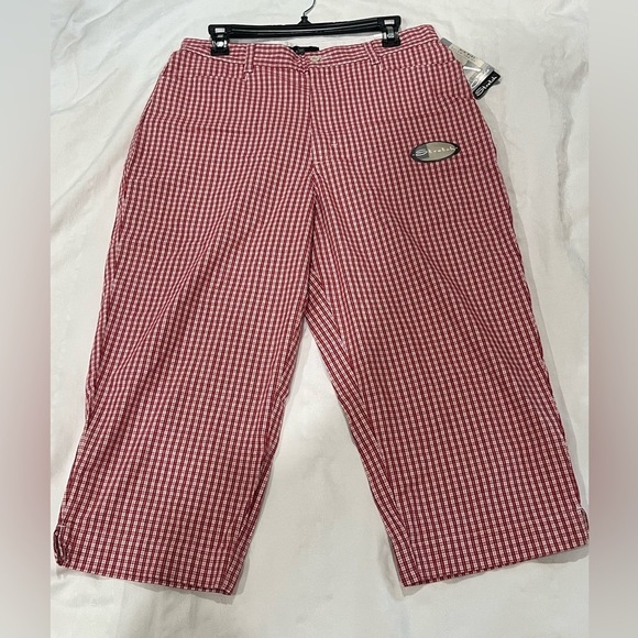 Lee Khakis Classic STRETCH MID RISE, BELOW THE KNEE RED POPPY CHECK SIZE 14M - Picture 4 of 8